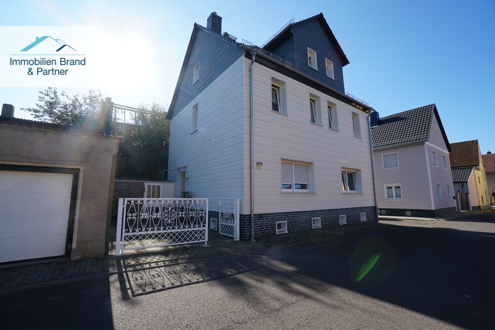 Einfamilienhaus zum Kauf 128.000 € 9 Zimmer 200 m²<br/>Wohnfläche 160 m²<br/>Grundstück Wintersdorf Meuselwitz 04610