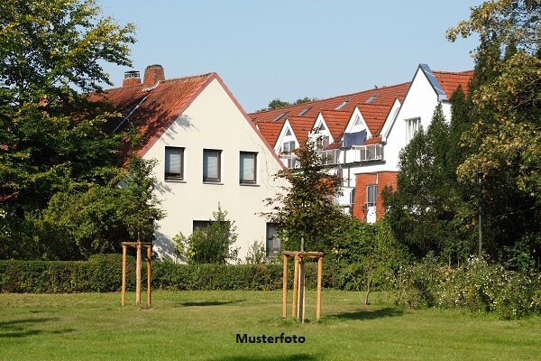 Mehrfamilienhaus zum Kauf 11.000 € 1 Zimmer 300 m²<br/>Wohnfläche 729 m²<br/>Grundstück Neuburxdorf Neuburxdorf 04931