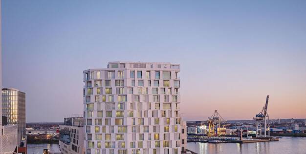 Wohnung zur Miete 2.103 € 2 Zimmer 68 m² HafenCity Hamburg 20457