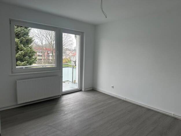 Wohnung zur Miete 737 € 3 Zimmer 73,7 m² 1. Geschoss frei ab 17.10.2026 Nibelungenstraße 10 Donnerschwee Oldenburg 26123