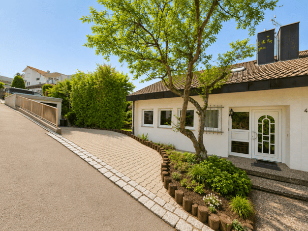 Doppelhaushälfte zum Kauf 580.000 € 5 Zimmer 123 m² 472 m² Grundstück Böblingen Böblingen 71032