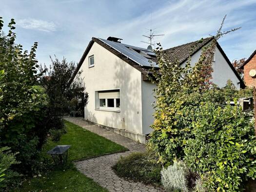 Haus zum Kauf 290.000 € 6 Zimmer 140 m² 582 m² Grundstück Meierhof 3a Söhlde Söhlde 31185