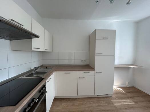 Wohnung zur Miete 375 € 3 Zimmer 68 m² 4. Geschoss Gera 07549