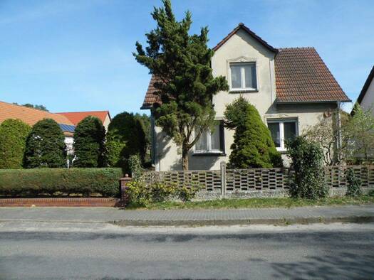 Haus zum Kauf 89.500 € 4 Zimmer 104 m² 480 m² Grundstück Groß Briesen Friedland 15848