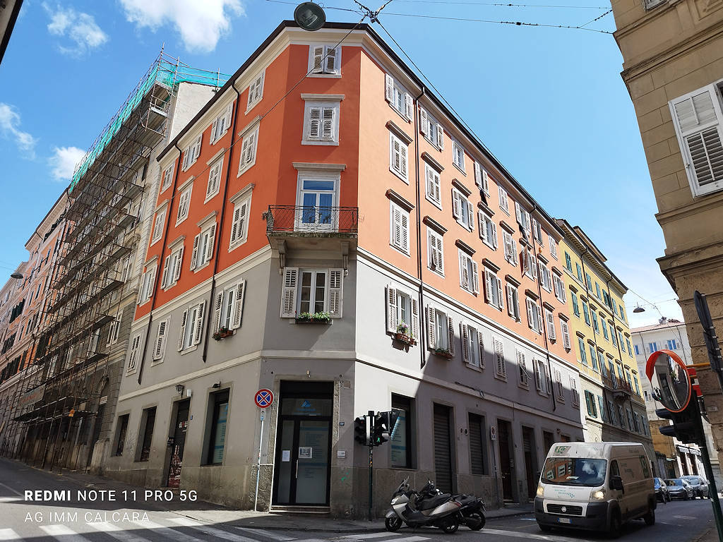 Mehrfamilienhaus zum Kauf als Kapitalanlage geeignet 1.100.000 € 32 Zimmer 1.650 m²<br/>Wohnfläche via Gatteri, 22 Trieste 34125