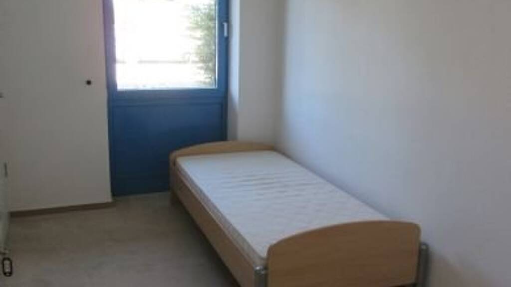 Studio zur Miete 380 € 1 Zimmer 12 m² UG frei ab sofort Gewerbestr.3 Hohenthann 84098