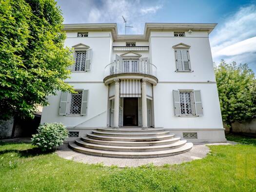 Villa zum Kauf 1.080.000 € 5 Zimmer 540 m² Udine 33010