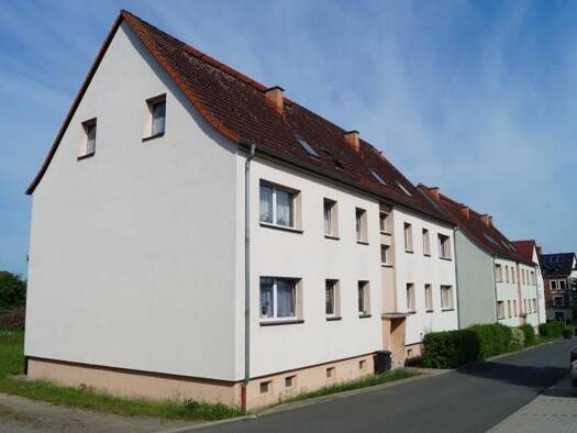 Wohnung zur Miete 400 € 3 Zimmer 75,9 m² 3. Geschoss Neustädter Straße 188 b Pößneck,Stadt Pößneck 07381