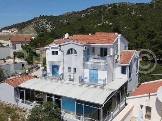 Einfamilienhaus zum Kauf 660.000 € 9 Zimmer 417 m² Slivno 20356