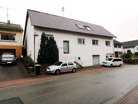 Mehrfamilienhaus zum Kauf 289.000 € 11 Zimmer 222 m² 488 m² Grundstück Aglasterhausen Aglasterhausen / Breitenbronn 74858
