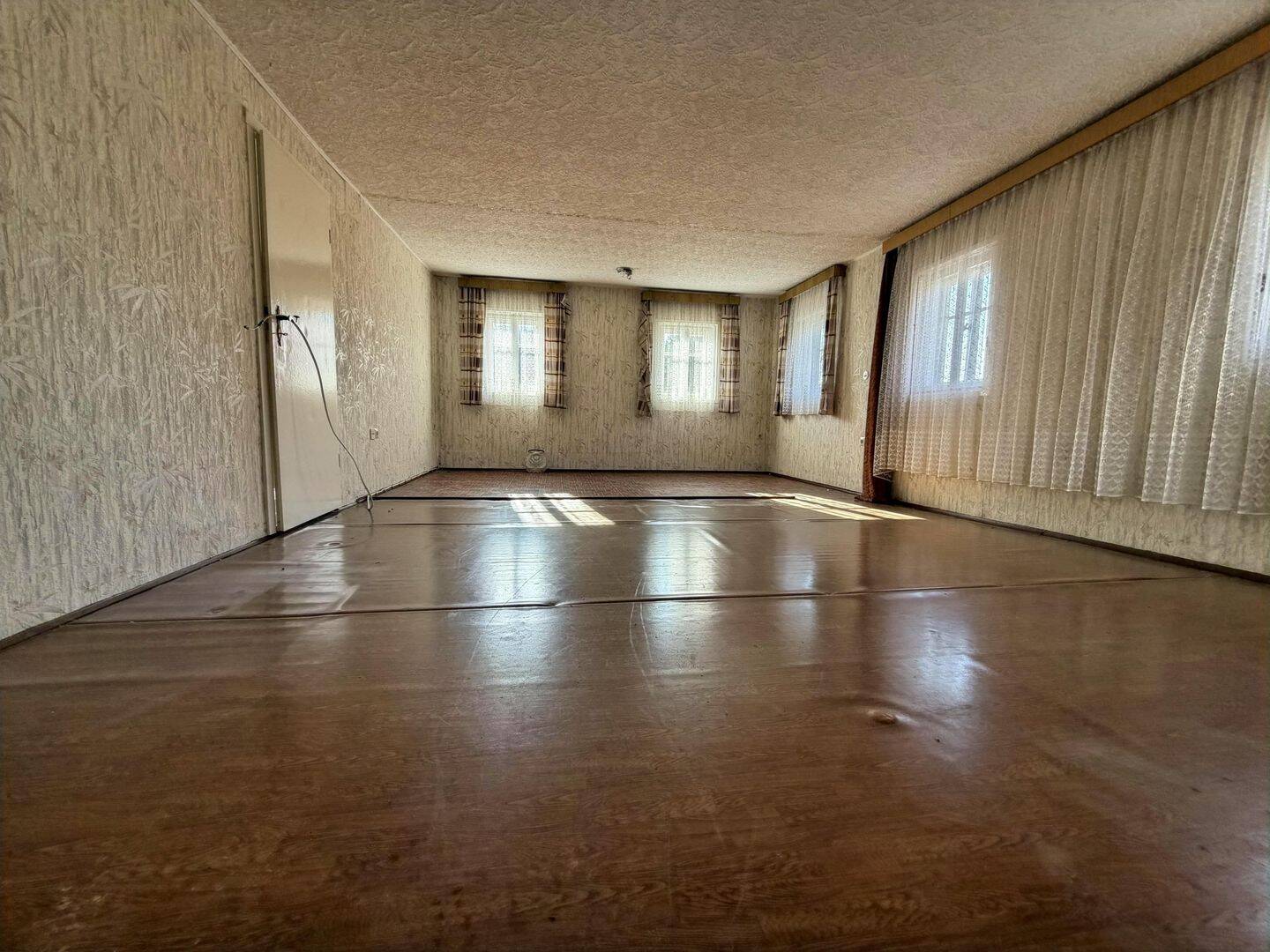 Einfamilienhaus zum Kauf - Mehr