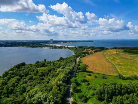 Doppelhaushälfte zum Kauf 339.000 € 5 Zimmer 113 m² 2.608 m² Grundstück Pötenitz Dassow 23942