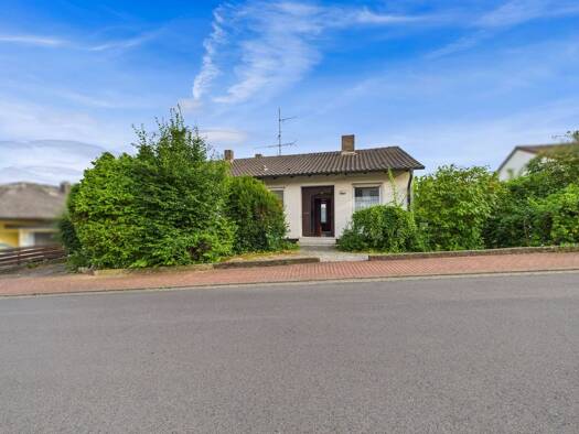 Einfamilienhaus zum Kauf 169.000 € 6 Zimmer 154,5 m² 717 m² Grundstück Niederaula 36272