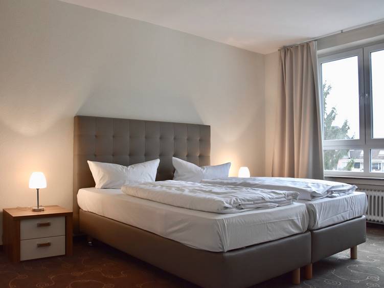 Wohnung zur Miete Wohnen auf Zeit 2.400 € 3 Zimmer 75 m²<br/>Wohnfläche ab sofort<br/>Verfügbarkeit Rüttenscheid Essen 45130