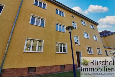 Wohnung zur Miete 420 € 2,5 Zimmer 60 m² 2. Geschoss frei ab sofort Lauestraße 17 Curiesiedlung Magdeburg 39124