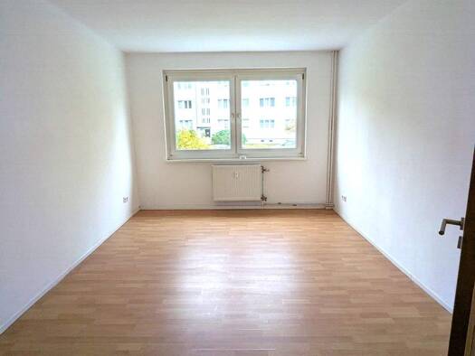 Wohnung zur Miete 320 € 3 Zimmer 56 m² 4 Geschosse frei ab sofort Eptinger Rain 82 Mücheln Mücheln (Geiseltal) 06249