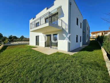 Wohnung zum Kauf 350.000 € 4 Zimmer 94 m² 1. Geschoss Porec center 52440