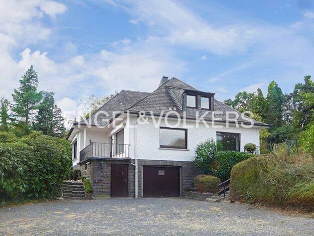 Einfamilienhaus zum Kauf 429.000 € 7 Zimmer 225 m² 5.808 m² Grundstück Hanroth 56316