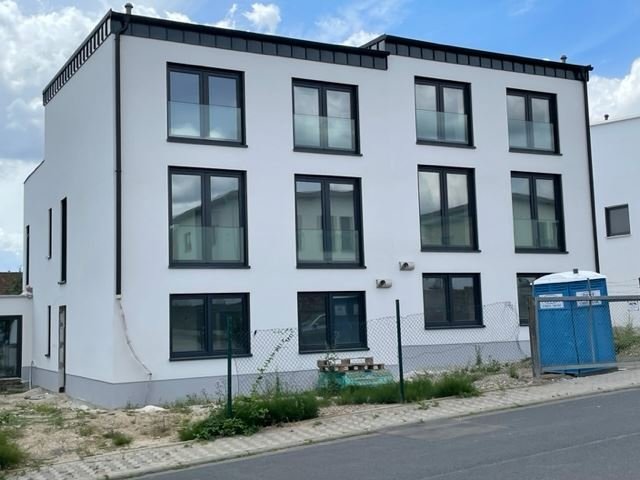 Doppelhaushälfte zum Kauf 945.000 € 6 Zimmer 240 m²<br/>Wohnfläche ab sofort<br/>Verfügbarkeit Diedenbergen Hofheim am Taunus 65719