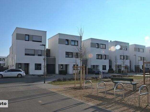 Doppelhaushälfte zum Kauf 127.000 € 5 Zimmer 105 m² 702 m² Grundstück Rehmsdorf Elsteraue 06729