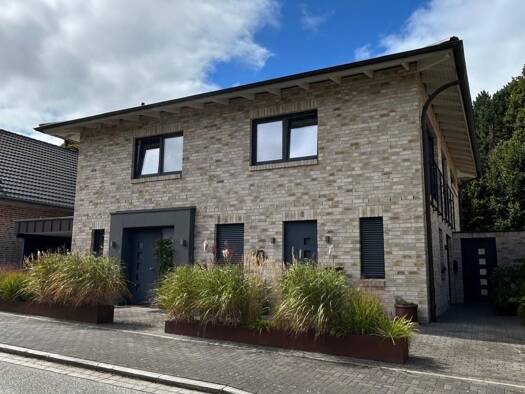 Villa zum Kauf provisionsfrei 1.180.000 € 6 Zimmer 203 m² 673 m² Grundstück Travemünde Lübeck 23570
