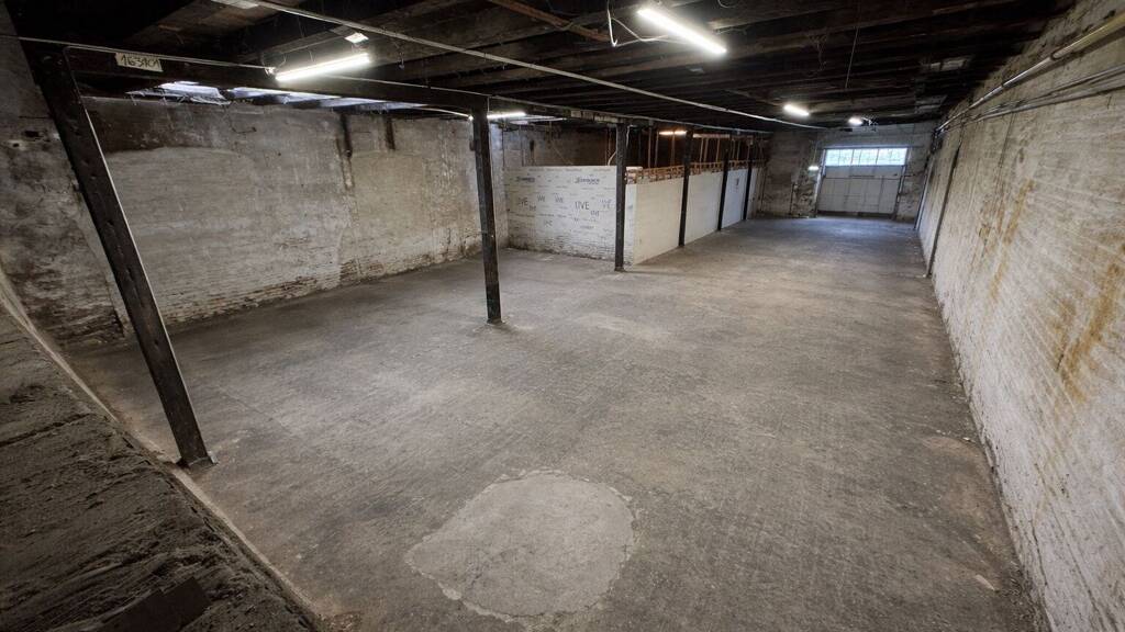 Halle/Industriefläche zur Miete 6,03 € 261 m² Lagerfläche Mödling 2340