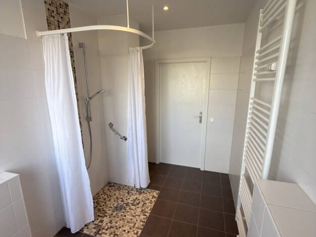 Wohnung zur Miete 483 € 2 Zimmer 70,6 m² EG C.-von-Ossietzky-Str. 198 Gablenz Chemnitz 09127