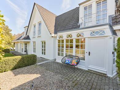 Villa zum Kauf 1.950.000 € 10 Zimmer 256 m² 692 m² Grundstück Scharbeutz Scharbeutz 23683