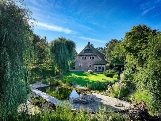 Villa zum Kauf 2.500.000 € 6 Zimmer 306 m² 14.669 m² Grundstück Wieck a. Darß 18375