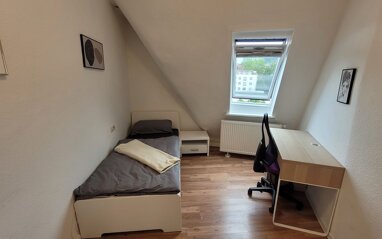 WG-Zimmer zur Miete Wohnen auf Zeit 619 € 9 m² frei ab 23.12.2024 Landhausstr. 0 Oberer Schlossgarten Stuttgart Ost 70188