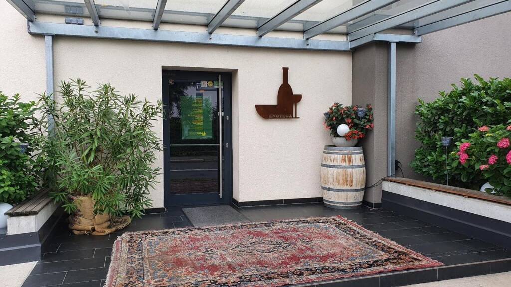 Restaurant zum Kauf 600.000 € 245 m² Gastrofläche 320 m² Grundstück Lind Villach 9500