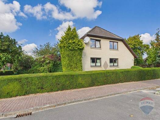 Einfamilienhaus zum Kauf 395.000 € 8 Zimmer 197 m² 764 m² Grundstück frei ab sofort Wilster 25554