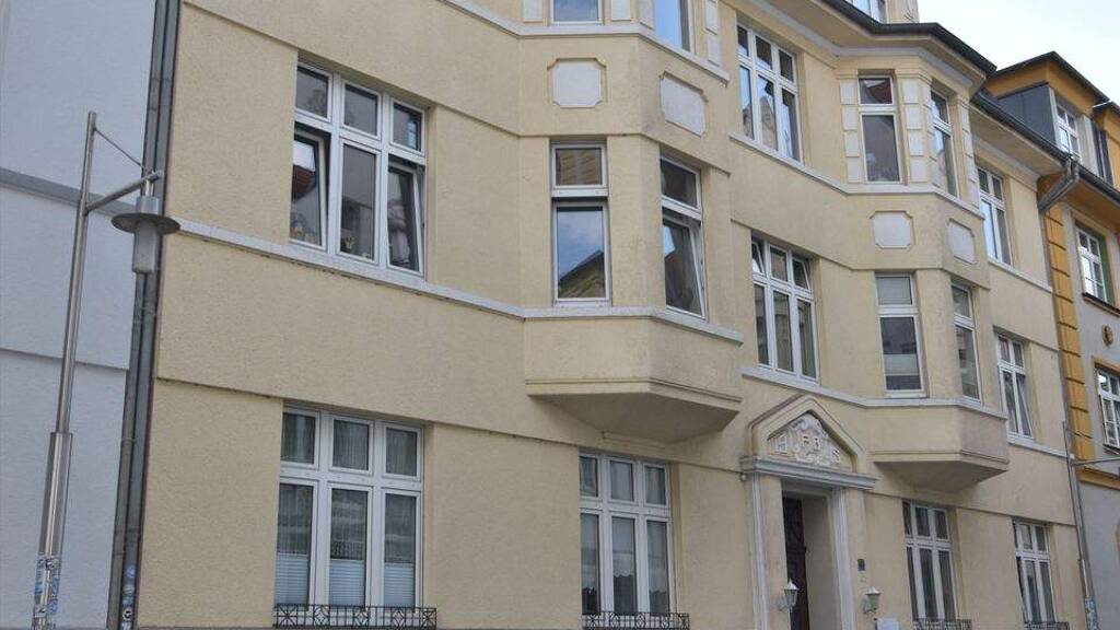 Wohnung zur Miete 528 € 2 Zimmer 48 m² 3. Geschoss frei ab 01.05.2026 Jahnstraße 11 Schelfstadt Schwerin 19055