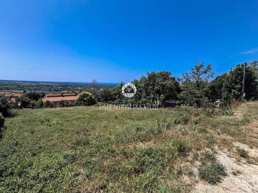 Acker-/Waldstück zum Kauf 177.000 € Poreč 52440