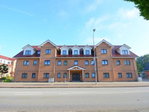 Wohnung zur Miete 980 € 3 Zimmer 100 m² Dachgeschoss, 2. Geschoss frei ab sofort Heide Heide 25746