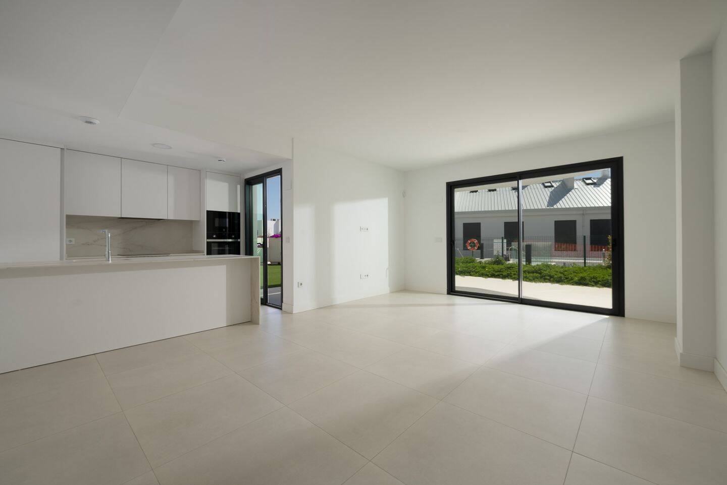 Immobilie in Schneverdingen - Exklusive Erdgeschosswohnung mit privatem Garten in El Higueron, Fuengirola - Bild 1