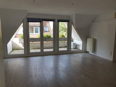 Wohnung zur Miete 890 € 4 Zimmer 109 m² Dachgeschoss, 2. Geschoss frei ab sofort Hauptstraße 8 Syke Syke 28857