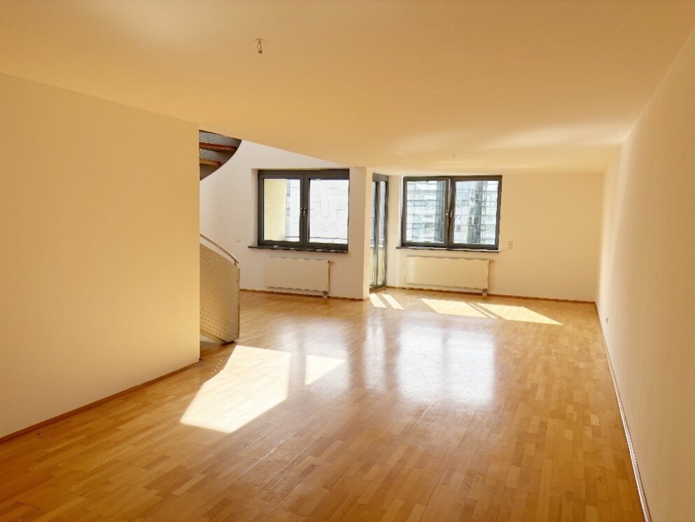 Maisonette zum Kauf 640.000 € 3,5 Zimmer 134,8 m²<br/>Wohnfläche 5.<br/>Geschoss Golzheim Düsseldorf 40474