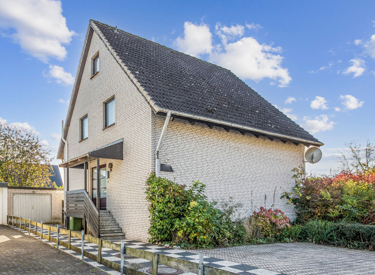 Mehrfamilienhaus zum Kauf 395.000 € 5 Zimmer 198 m²<br/>Wohnfläche 586 m²<br/>Grundstück Maasholm 24404