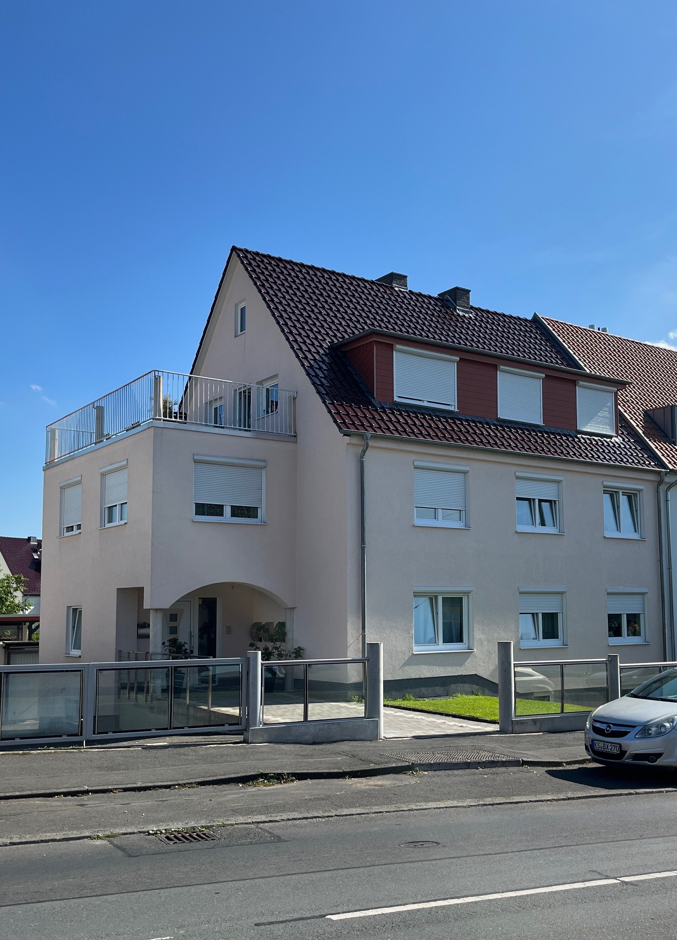 Mehrfamilienhaus zum Kauf 715.000 € 15 Zimmer 320 m²<br/>Wohnfläche 853 m²<br/>Grundstück Fasanenhof Kassel 34125