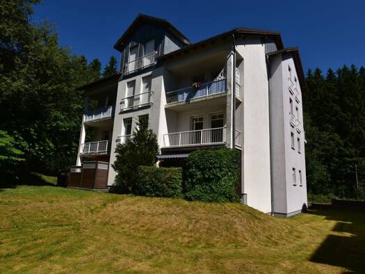 Wohnung zur Miete 530 € 3 Zimmer 81 m² Oberhof 98559