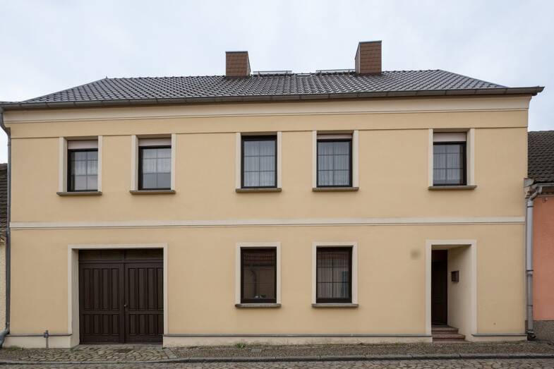 Mehrfamilienhaus zum Kauf 249.000 € 6 Zimmer 164 m² 640 m² Grundstück Ziesar Ziesar 14793