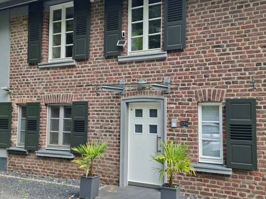 Maisonette zur Miete 2.720 € 3 Zimmer 170 m² Geschoss 1/3 frei ab sofort Hubbelrath Düsseldorf 40629