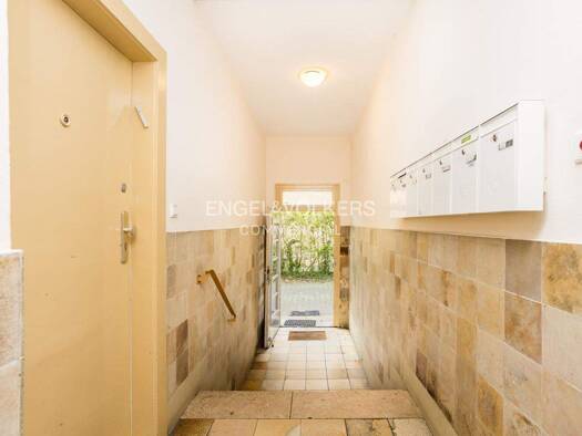 Sonstiges zum Kauf als Kapitalanlage geeignet 1.800.000 € 638,6 m² 1.083 m² Grundstück Zehlendorf Berlin 14169