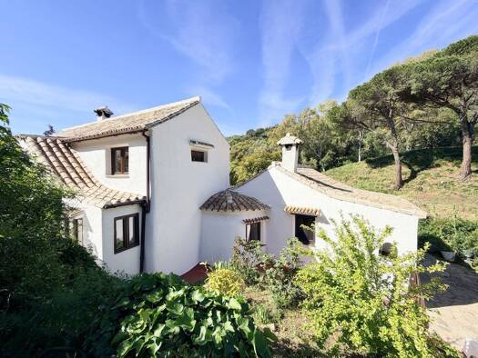 Haus zum Kauf 775.000 € 243 m² 30.000 m² Grundstück Casares 29690