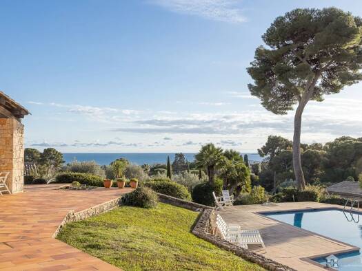 Einfamilienhaus zum Kauf 3.950.000 € 333 m² 2.313 m² Grundstück Eucalyptus / Lauvert Nord Antibes 06600