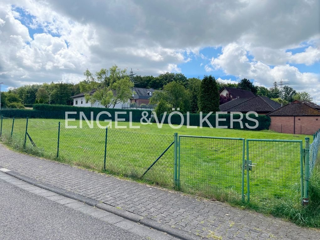 Grundstück zum Kauf 115.000 € 902 m²<br/>Grundstück Holzappel 56379