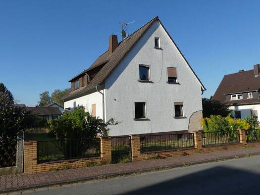 Einfamilienhaus zum Kauf 440.000 € 8 Zimmer 138 m² 1.051 m² Grundstück Spessartring 9 Niederissigheim Bruchköbel 63486