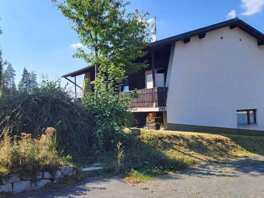 Haus zum Kauf 89.000 € 3,5 Zimmer 100 m² 2.224 m² Grundstück Neuhaus Hohenberg an der Eger 95691