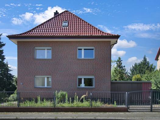 Einfamilienhaus zum Kauf 695.000 € 7,5 Zimmer 193 m² 659 m² Grundstück Spandau Berlin 13593